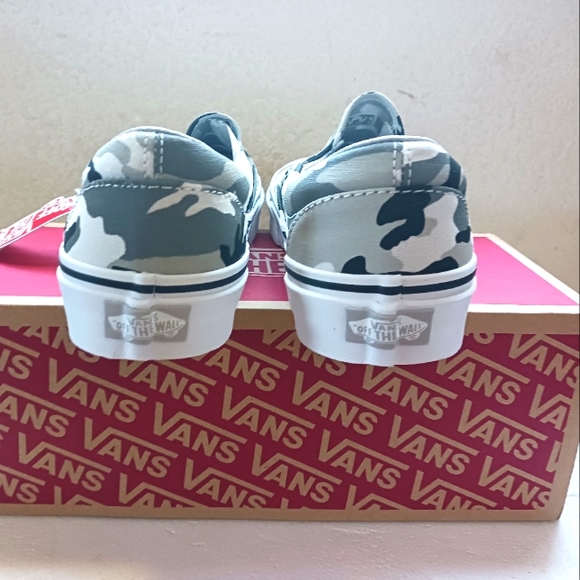 Vans - Picture 4 of 4